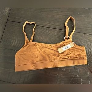 SKIMS FITS EVERYBODY SCOOP BRALETTE NWT SMALL